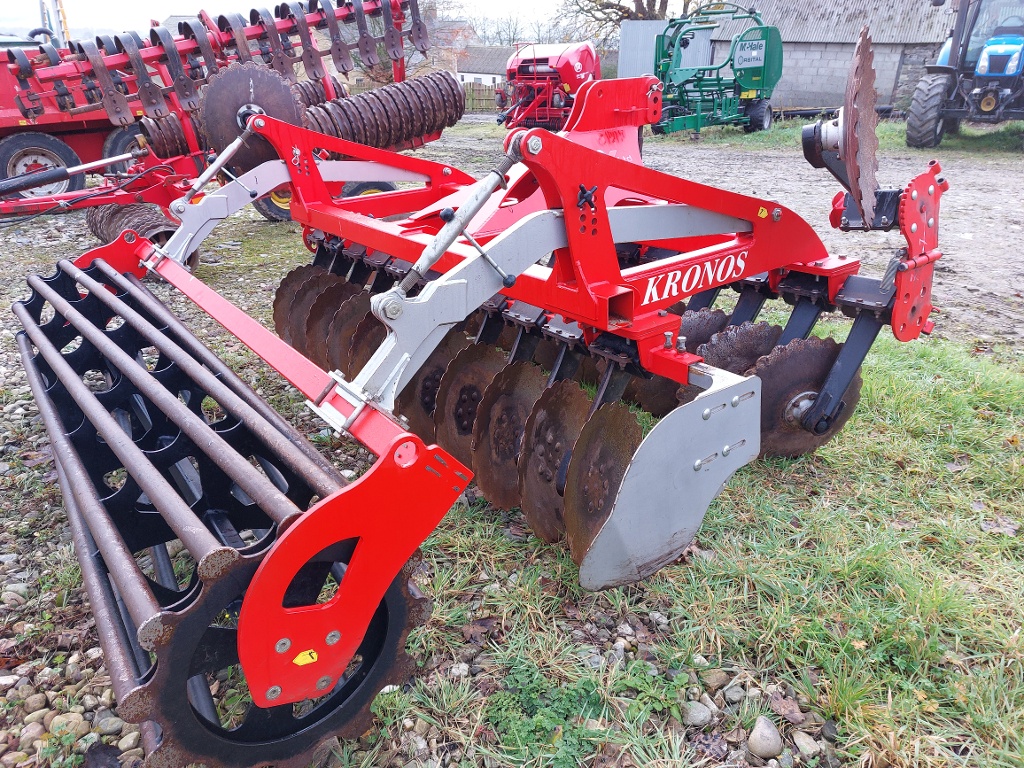 CLEARANCE SALE OF TRACTORS, MACHINERY & IMPLEMENTS