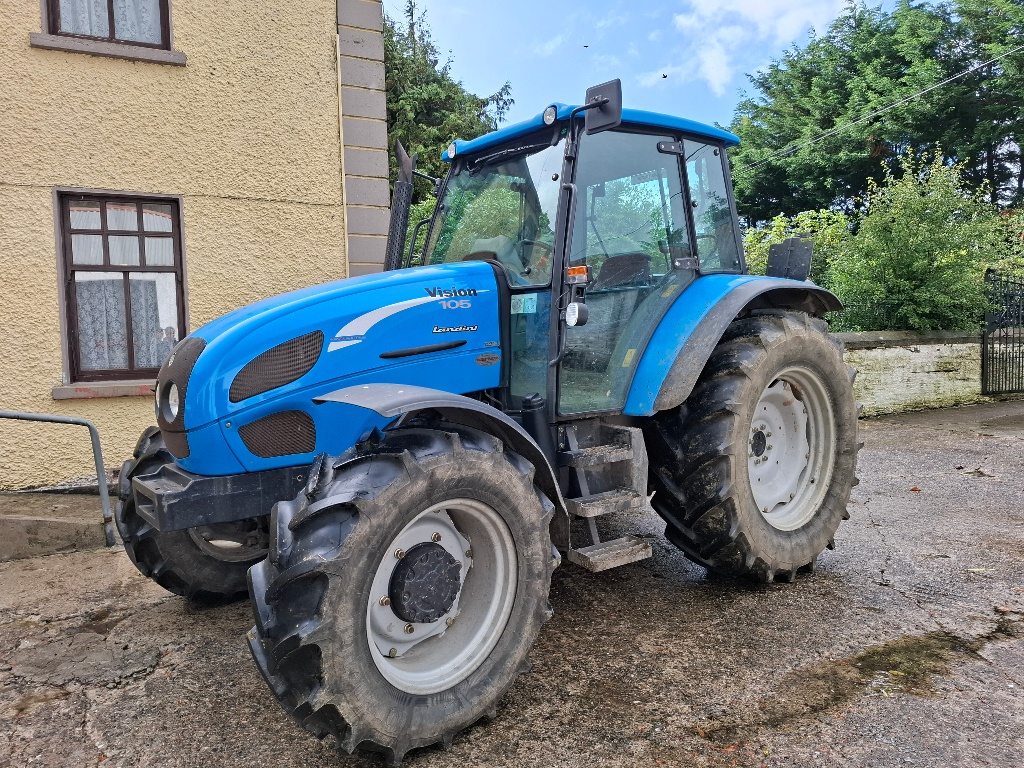 CLEARANCE SALE OF: TRACTORS, MACHINERY & IMPLEMENTS ON BEHALF OF THE LATE MR SAMUEL ROULSTON CLEARANCE SALE OF: TRACTORS, MACHINERY & IMPLEMENTS ON BEHALF OF THE LATE MR SAMUEL ROULSTON