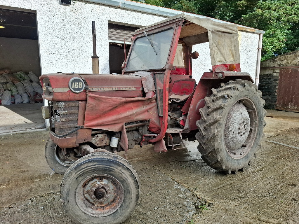 CLEARANCE SALE OF: TRACTORS, MACHINERY & IMPLEMENTS ON BEHALF OF THE LATE MR SAMUEL ROULSTON CLEARANCE SALE OF: TRACTORS, MACHINERY & IMPLEMENTS ON BEHALF OF THE LATE MR SAMUEL ROULSTON