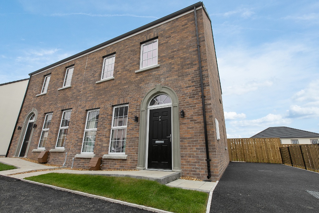Site 128 Show Home Opens at Bashford Park